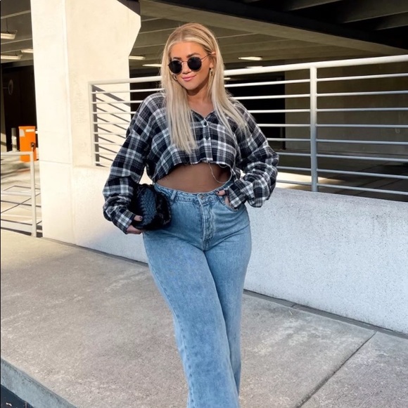Forever 21 Tops - Forever 21 “Plaid Cropped Flannel Shirt”